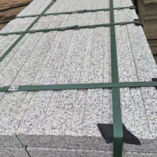 桂林 白麻花岗岩直行盲道石，盲条，地铺石