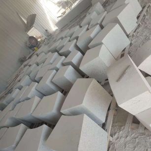 桂林 白麻花岗岩异形坐凳