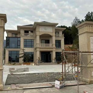 桂林 黄金麻花岗岩别墅雕花外墙干挂配上门口雕花罗马柱