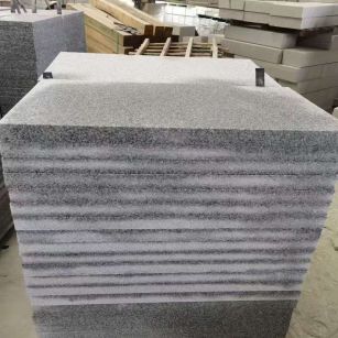 桂林 芝麻白5公分火烧地铺成品，900*400，规格可定制