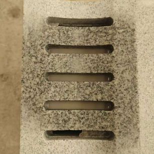 桂林 芝麻白拉丝面花岗岩U型开槽排水槽