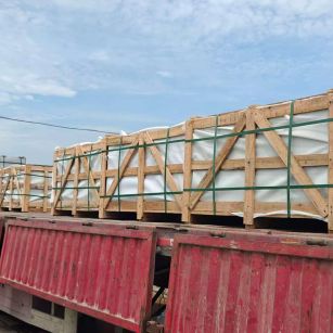 桂林 芝麻白花岗岩地铺石出口专车-泰国游