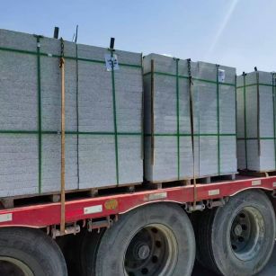 桂林芝麻白花岗岩出货日常地铺石