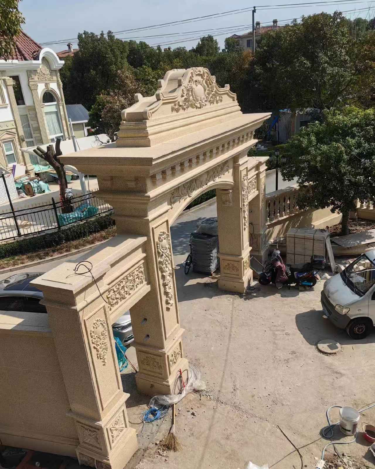 桂林 黄金麻荔枝面花岗岩别墅门楼