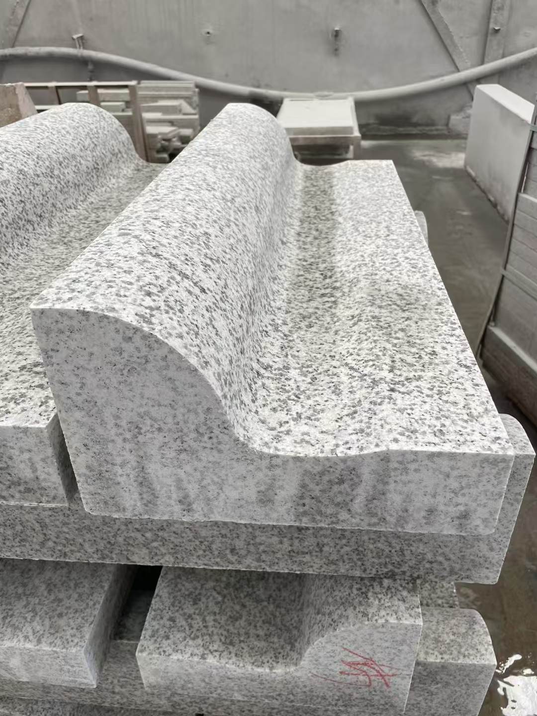 桂林 白麻花岗岩S型路沿石，路侧石，马路牙子等