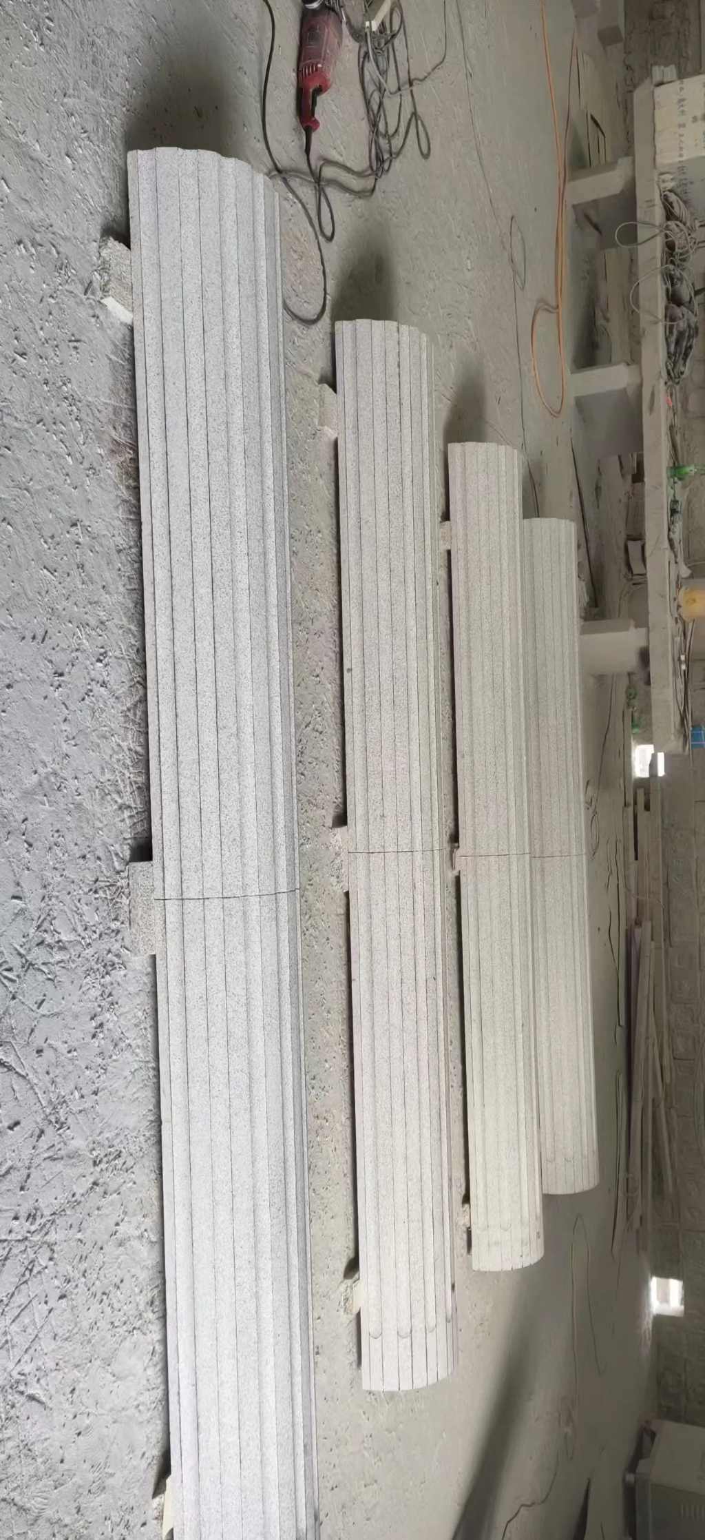 桂林 花岗岩厂家带你看白麻花岗岩门楼大柱柱皮