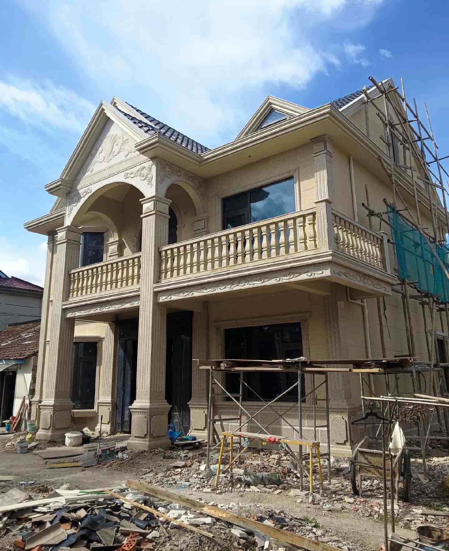 桂林 黄金麻花岗岩石材私人别墅雕花门楼柱阳台栏杆